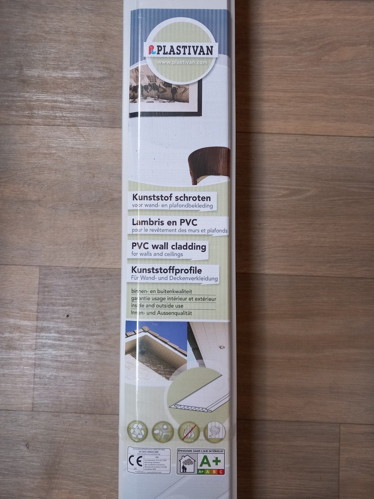 Nieuw: 50 kunststof schroten voor wand- en plafondbekleding, Doe-het-zelf en Bouw, Ophalen, Nieuw, Overige materialen