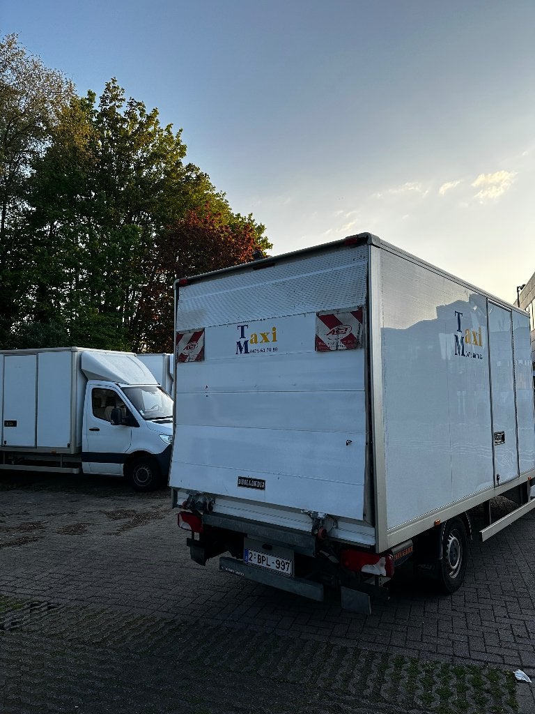 Mercedes Sprinter met Laadklep, Auto's, Achterwielaandrijving, 4 cilinders, Wit, Mercedes-Benz
