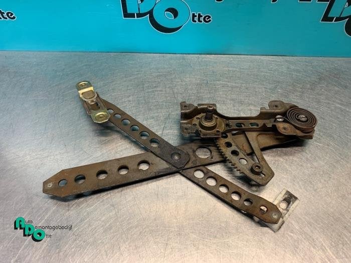 Ruitmechaniek 2Deurs links-achter van een Volkswagen Golf (G, Gebruikt, -, Volkswagen, -