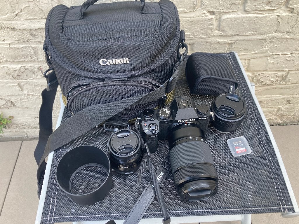 Fujifilm X-S20 + 3 Lenzen + 2 SD kaartjes, Ophalen, Fujifilm, Zo goed als nieuw, Fujifilm X-mount
