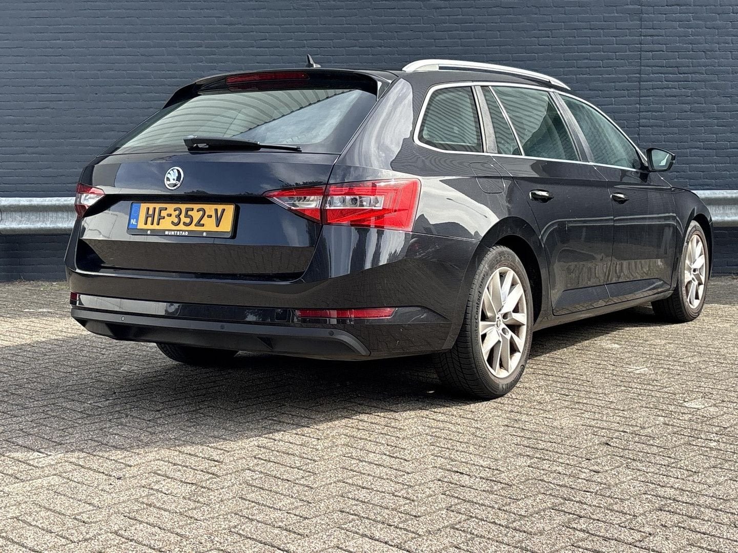 Skoda Superb Combi 1.6 TDI Ambition Business | € 6.400,- NET, Achat, Entreprise, Cruise Control, Noir