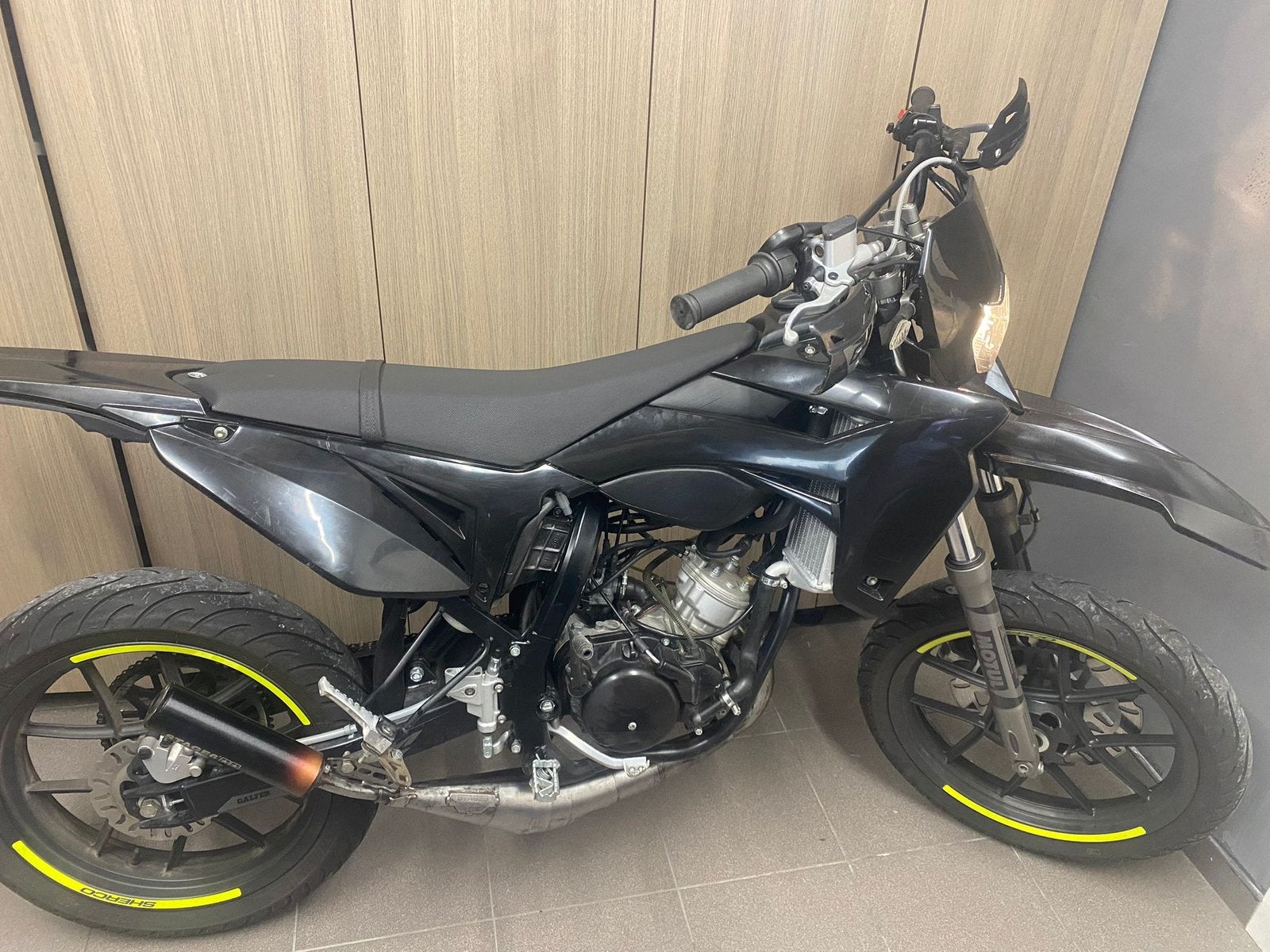 Sherco 50 SE SM, Ophalen, 6 versnellingen, Gebruikt, Klasse B (45 km/u)