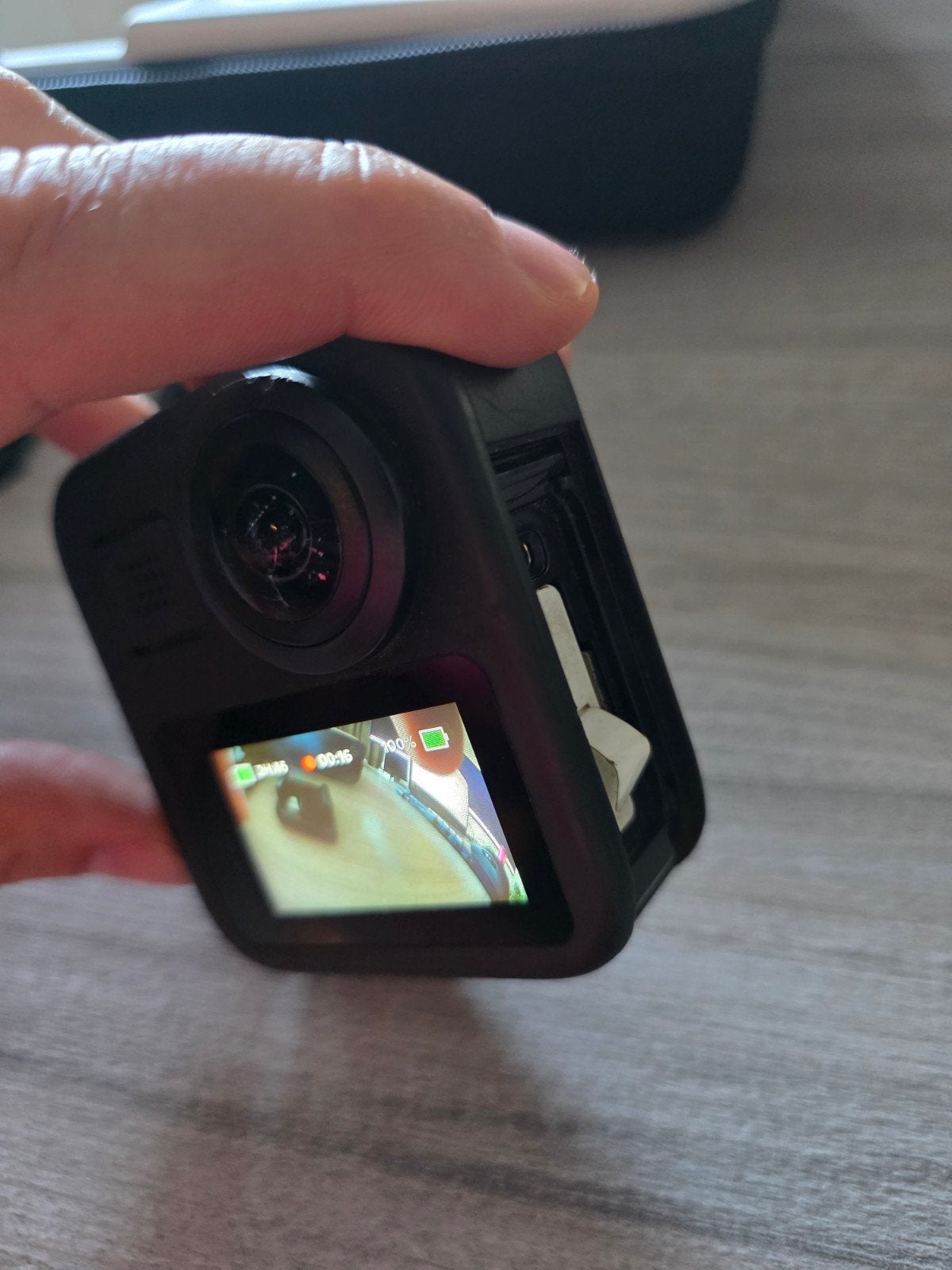 Gopro max360 (ontbrekende klep) + endurobatterij + accessoir, Ophalen of Verzenden