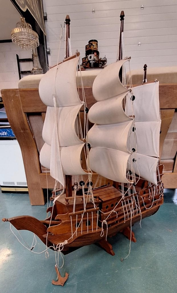 Mooi groot houten schip, zeilboot, zeilschip️️️️️️⛵️, Ophalen, Gebruikt