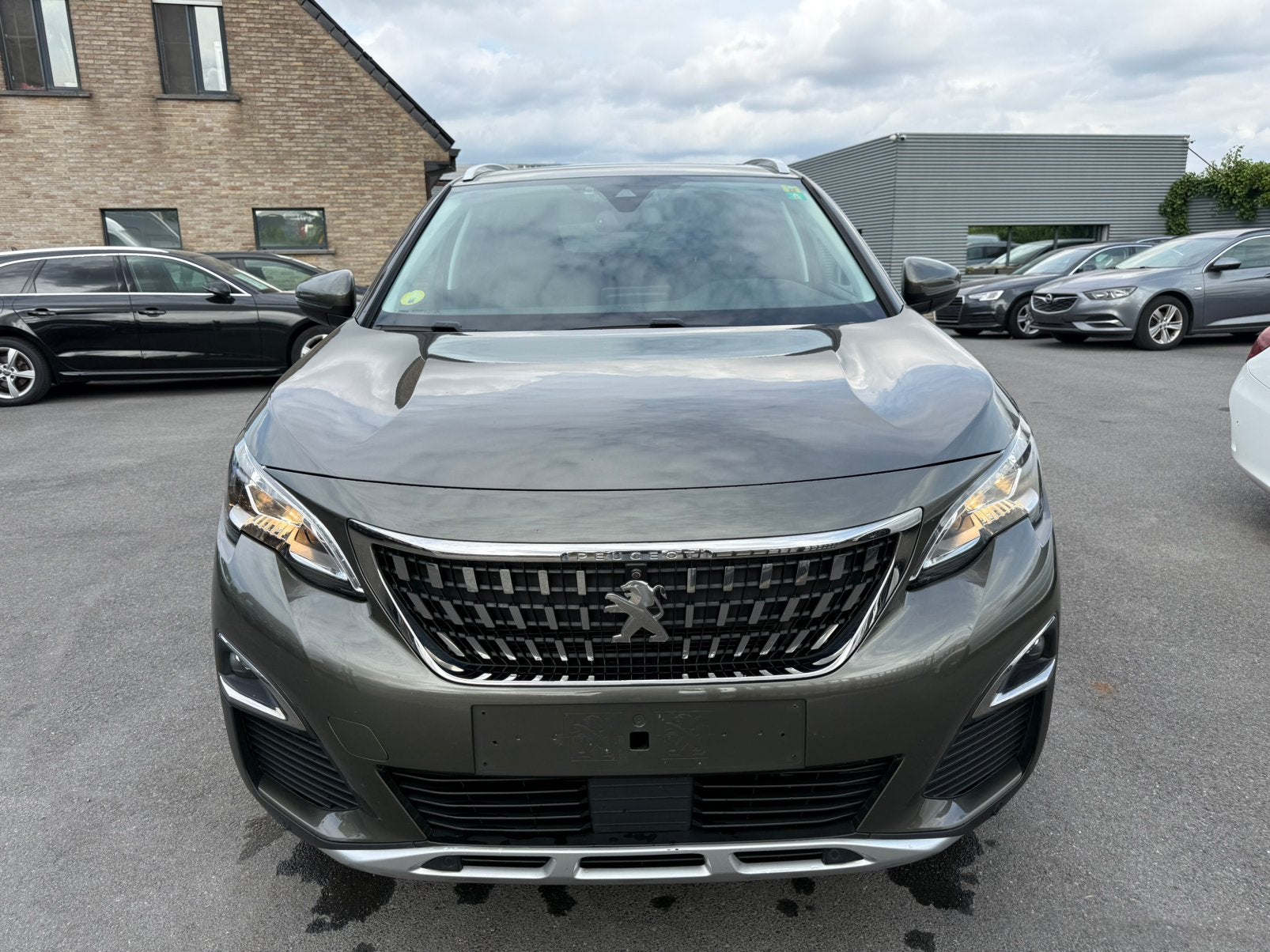 PEUGEOT 3008/1.5DIESEL/2019/PANO/CARPLAY/CAMERA, Voorwielaandrijving, 4 cilinders, Leder en Stof, 5 deurs
