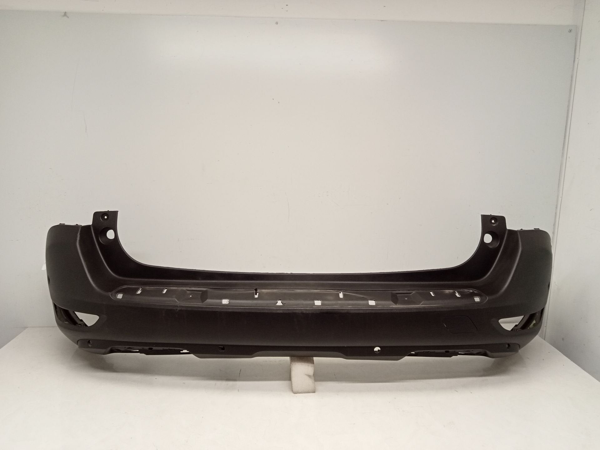 Pare-chocs arri re Peugeot 5008 ( partir de 2017) - R f renc, Taurusavenue 1
2132 LS  Hoofddorp, NL, Contact.group@renault.com