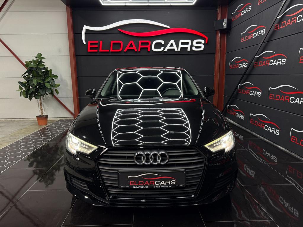 Audi A3 Sportback met Keuring voor Verkoop!, Voorwielaandrijving, Gebruikt, Euro 6, Zwart