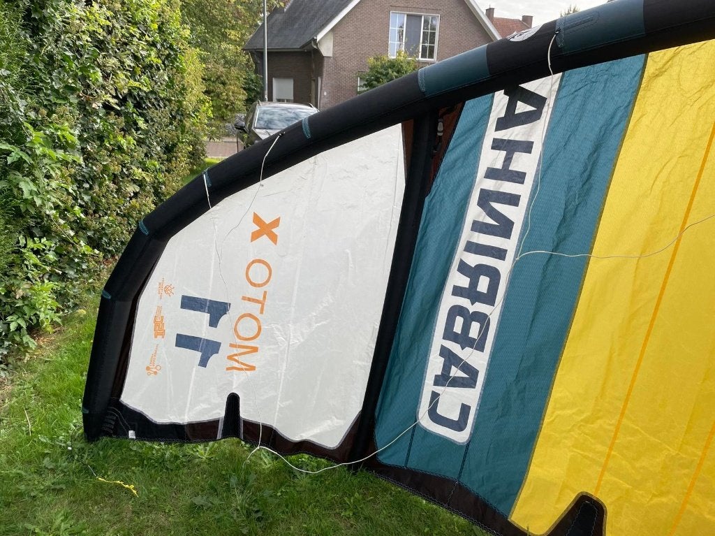 Kitesurf - Cabrinha - Moto X 11-  kite, Watersport en Boten, Ophalen, Zo goed als nieuw, 11 m², Kite