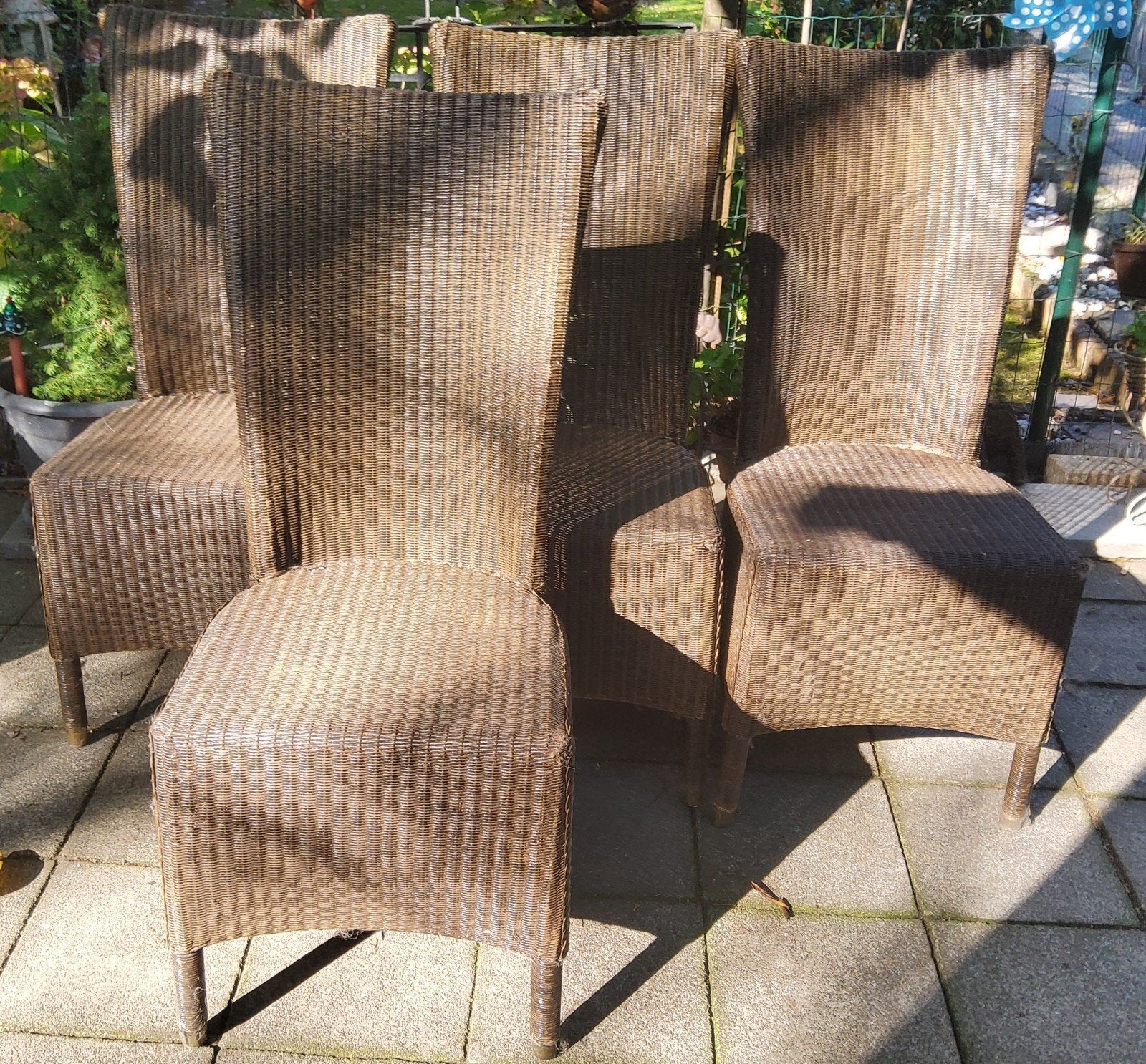 4 stoelen gratis, Ophalen, Kunststof, Gebruikt, Bruin