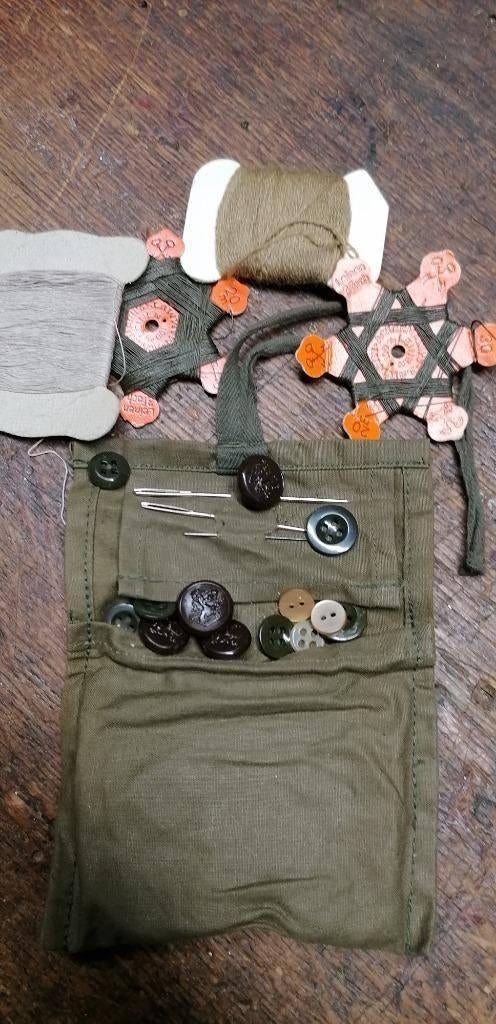 Trousse couture militaire, Collections, Envoi, Comme neuf, Autres types