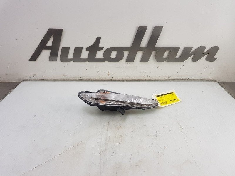 KNIPPERLICHT LINKS Peugeot 308 (L3 / L8 / LB / LH / LP), Gebruikt, Rixbecker Straße 75
59552  Lippstadt, DE, Info@forvia.com, HELLA GmbH & Co. KGaA
