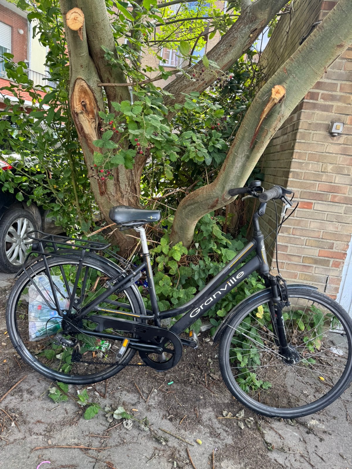 Vélo, 28 pouces fonctionne bien cette vitesse, Vélos & Vélomoteurs, Enlèvement ou Envoi, Comme neuf