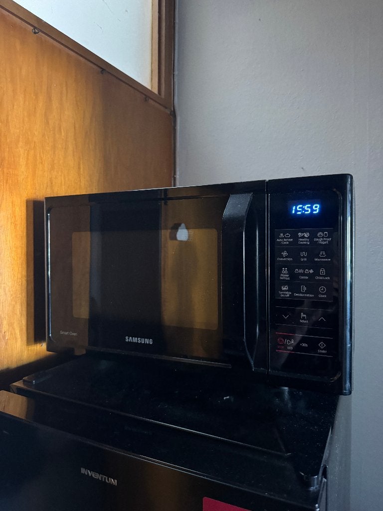Samsung combimicrogolf Smart Oven zwart, Electroménager, Utilisé, Four à micro-ondes combiné, Gril, Enlèvement