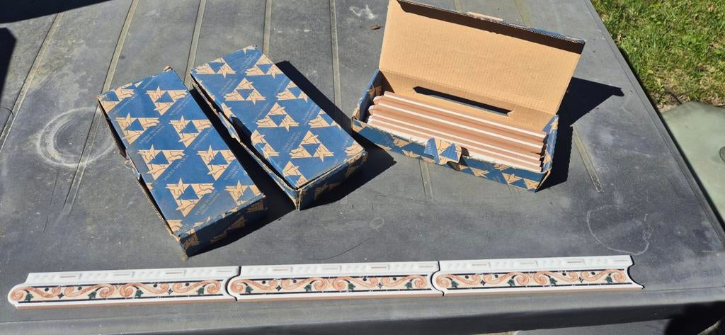 Restpartij tegels + sierstrips – ideaal voor renovatie, Doe-het-zelf en Bouw, Ophalen