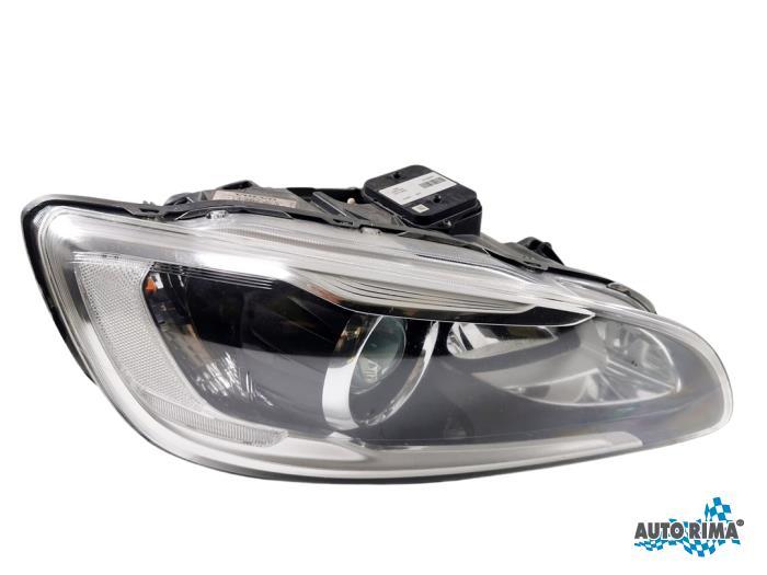 Koplamp rechts van een Volvo V60, Gebruikt, -, -, Ophalen of Verzenden
