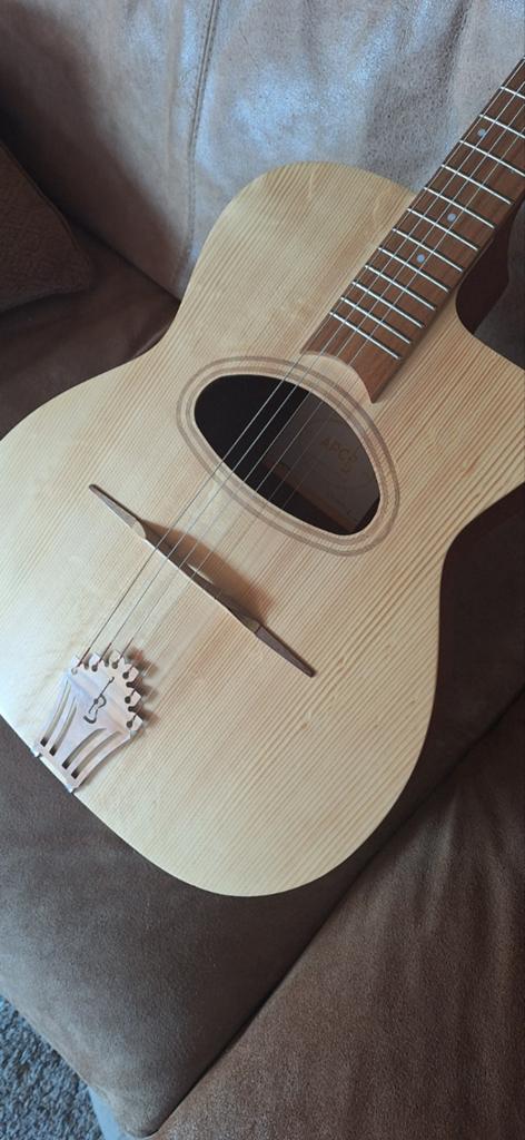 Manouche Gipsy Jazz nouveau, Musique & Instruments, Instruments à corde | Guitares | Acoustiques, Enlèvement