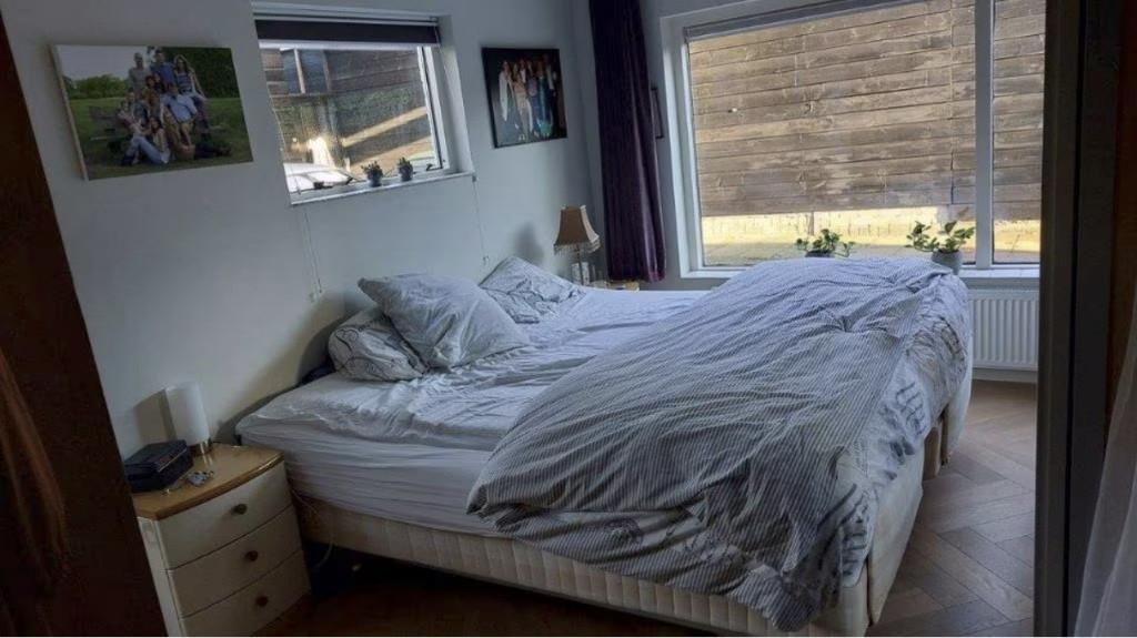 HÄSTENS CITATION DE LUXE RÉGLABLE AVEC RÉGLAGES DE MASSAGE, Autres dimensions, 210 cm, Topkwaliteit Boxspring, Comme neuf