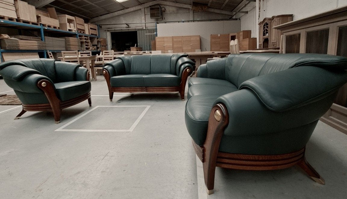 Ongebruikt lederen salon 3+2+1 – massief eik & messing, Huis en Inrichting, Nieuw, 75 tot 100 cm, Rechte bank, 200 tot 250 cm