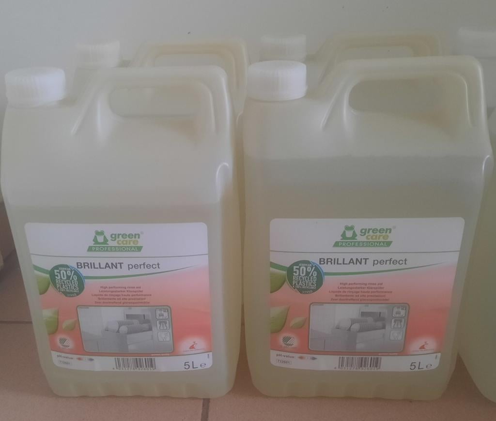 4 × 5L. Tana Énergie class.  4 × 5L. Green Care brillant per, Electroménager, Enlèvement, Neuf