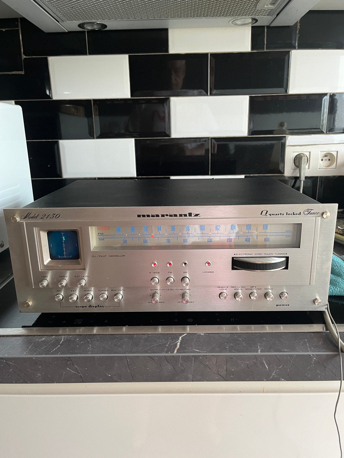 Marantz 2130 Top Of The Line, TV, Hi-fi & Vidéo, Tuners, Comme neuf, Analogique, Enlèvement ou Envoi
