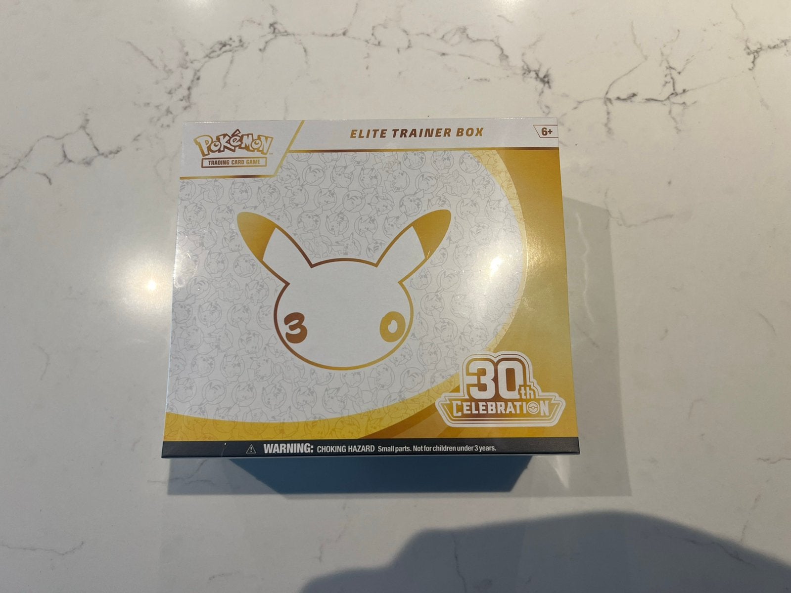 Pokémon 30th anniversary ETB, Verzamelen, Ophalen of Verzenden