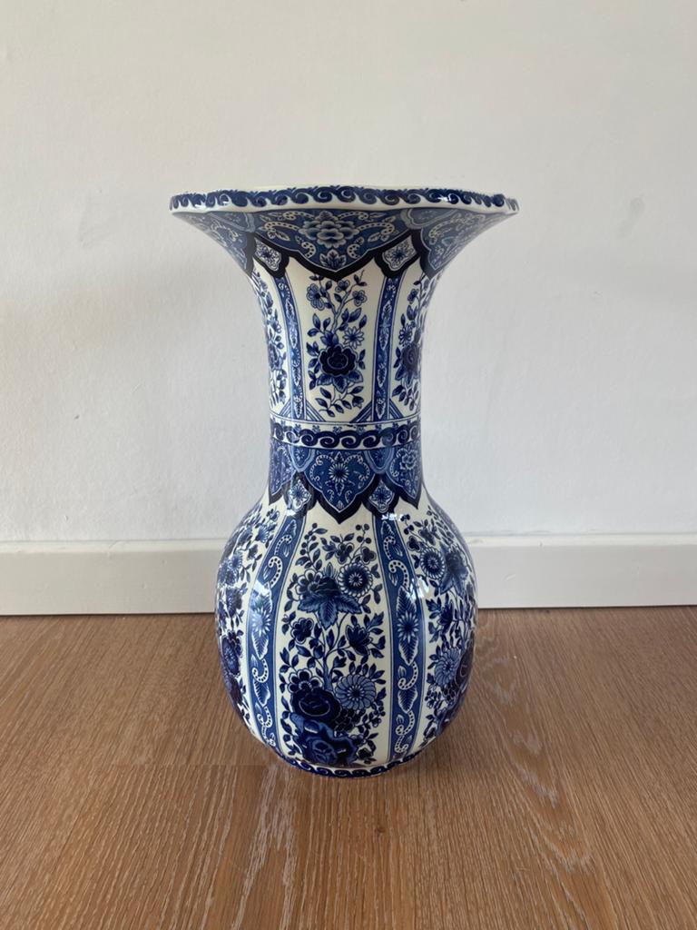 Blauwe boch delft vaas, Ophalen