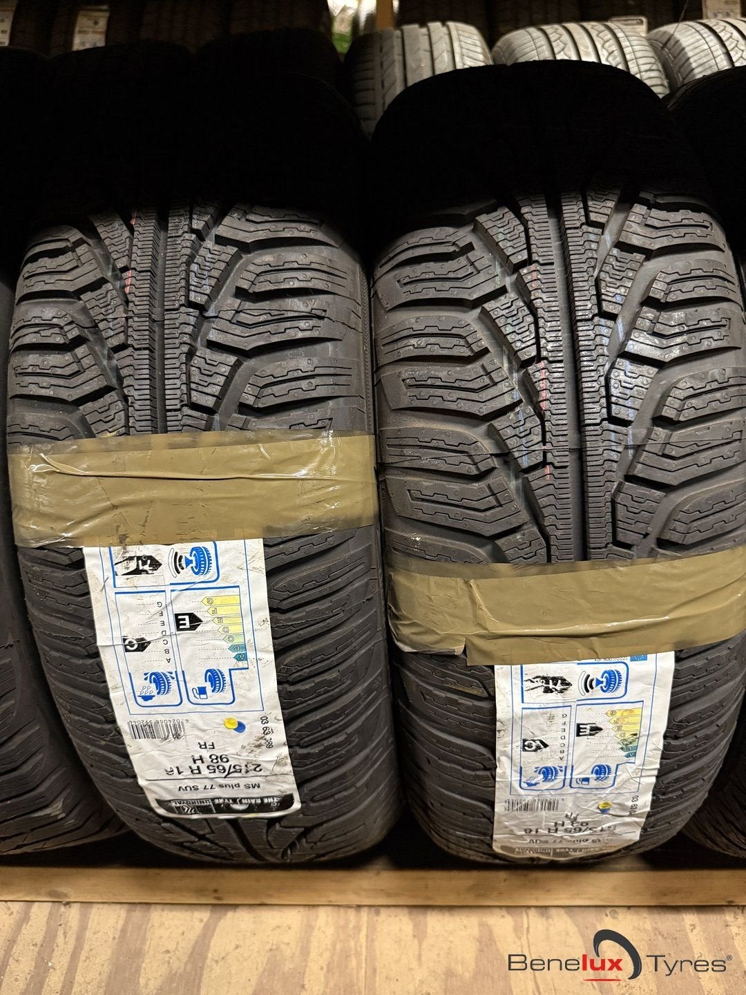 winter nieuw 215/65R16 Uniroyal 215/65 R16 215/65/16 2156516, Auto-onderdelen, 215 mm, -, Nieuw, Band(en)