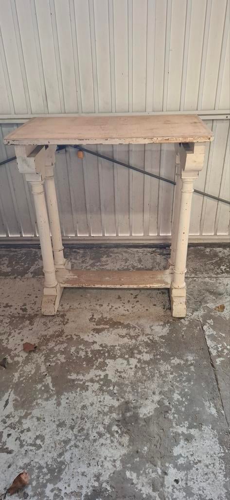 Ancienne table à remettre en état