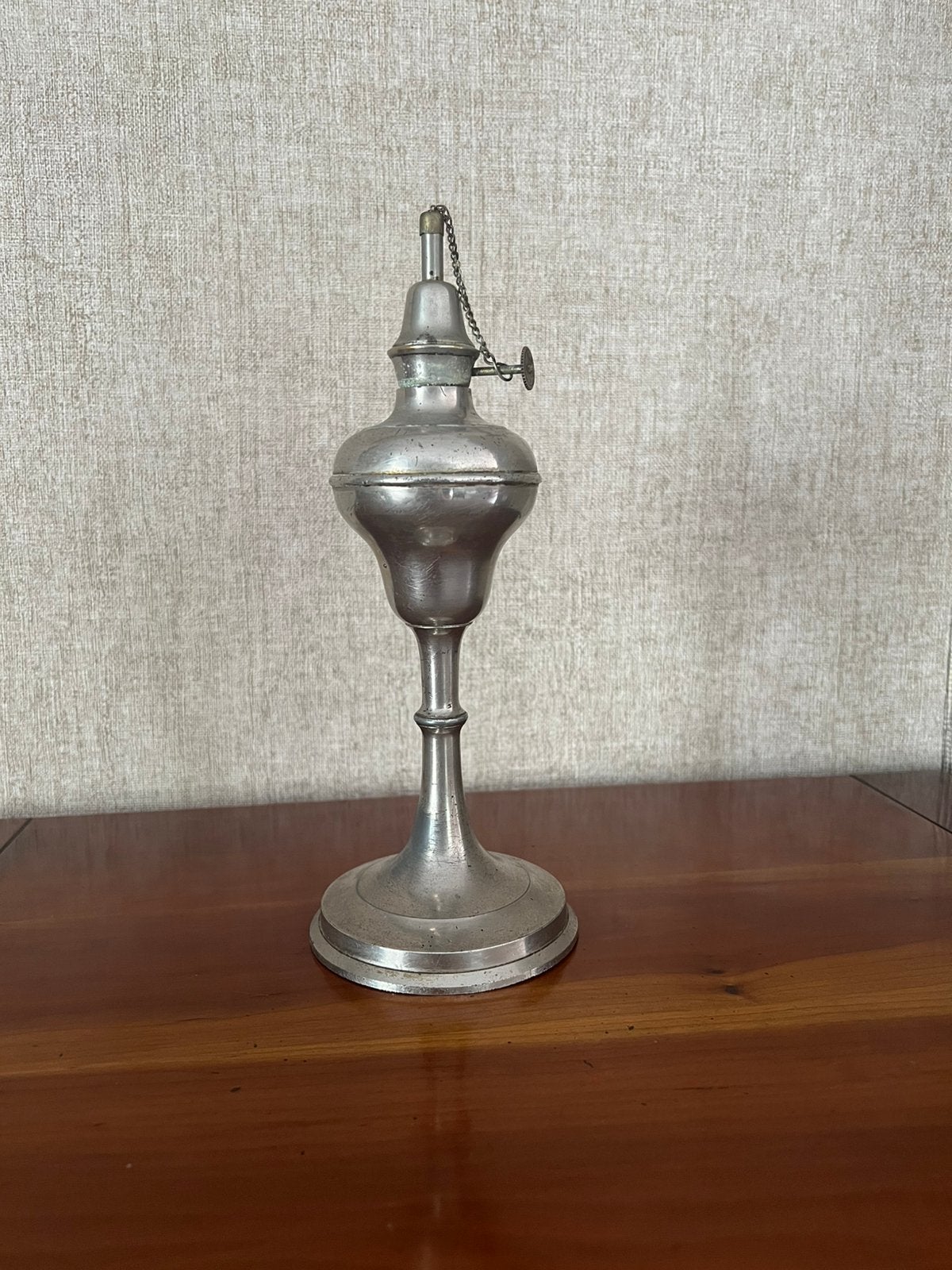 Ancienne lampe à pétrole en métal argenté Style Gardon XIXe, Antiquités & Art, Antiquités | Éclairage, Enlèvement
