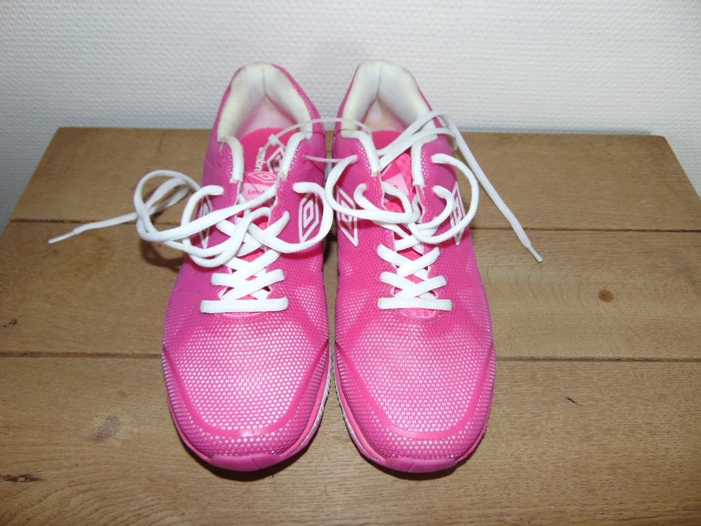 Sneakers Umbro nieuw, Nieuw, Ophalen of Verzenden, Sneakers, Roze