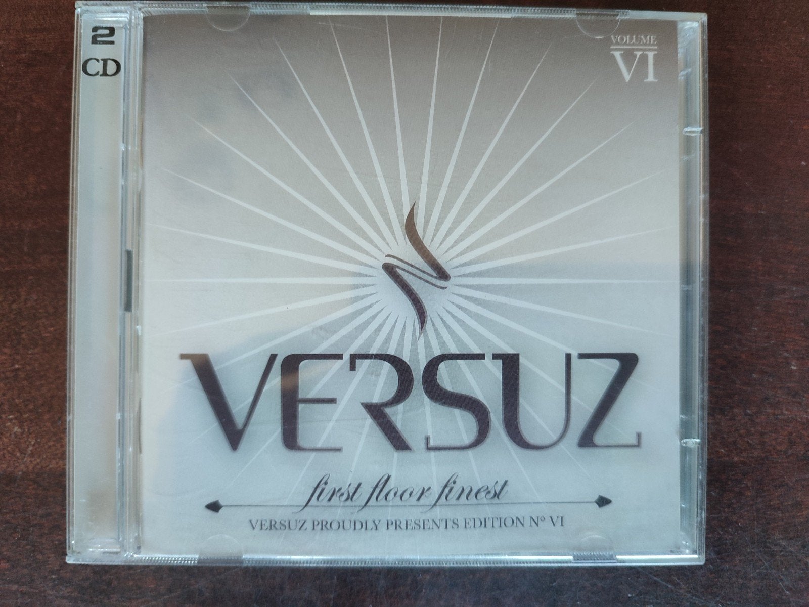 2 CD : VERSUS - FIRST FLOOR FINEST Volume VI, Enlèvement ou Envoi, Comme neuf