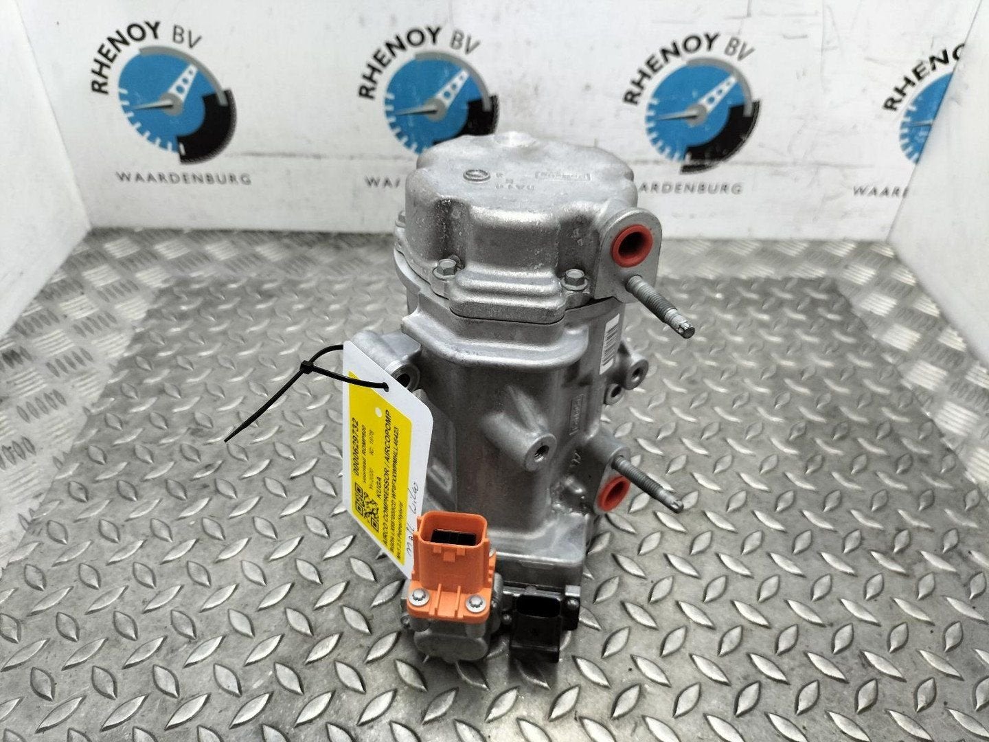 FORD KUGA AIRCO COMPRESSOR / AIRCOPOMP LX6A19D623AC 2020, Ophalen of Verzenden, Gebruikt, ARN erkend