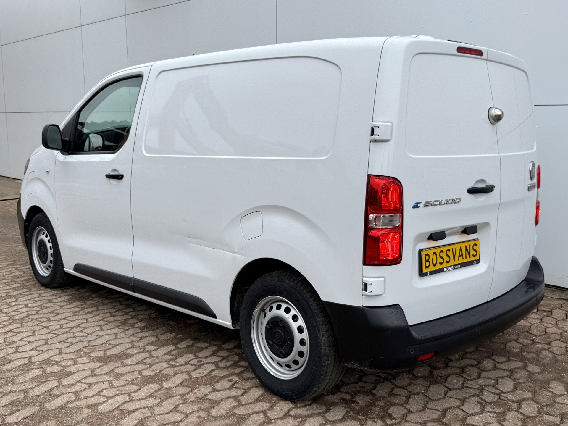Fiat E-Scudo 50 kWh 136PK Elektrisch! L1 223km WLTP 94,9% (S, Autos, Achat, Entreprise, 3 places, Capteur de stationnement