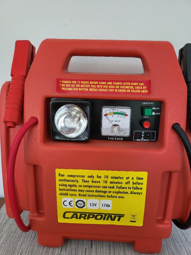 Carpoint jumpstarter met luchtcompressor, Autos : Divers, Démarreurs de saut, Comme neuf, Enlèvement