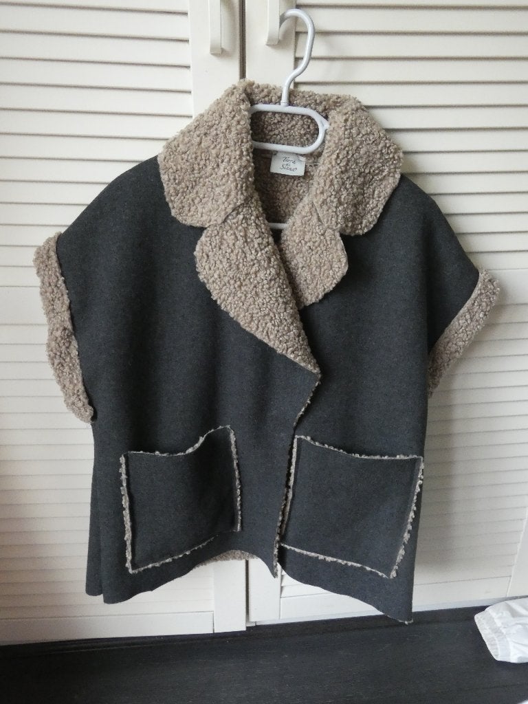 Mouwloos jack met voering, Kleding | Dames, Jassen | Winter, Maat 42/44 (L), Terra di Sienna, Ophalen of Verzenden, Zo goed als nieuw