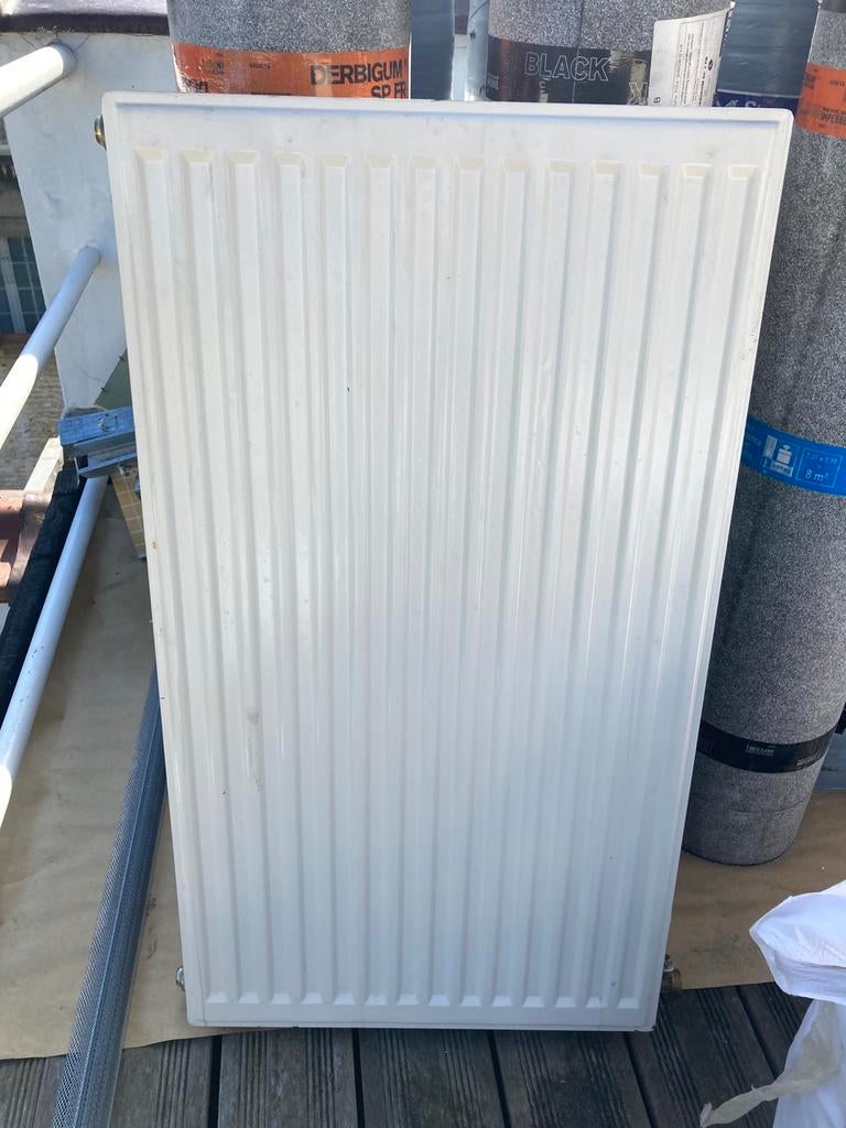 Vends petit radiateur pour système central, Enlèvement, Comme neuf, Radiateur