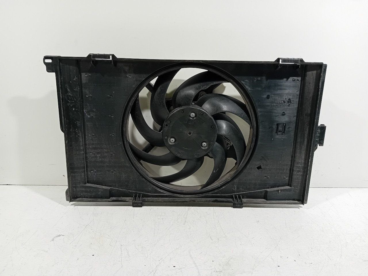 Koelventilator BMW i3, Onderdelen@venauto.nl, Van der Ven Autorecycling B.V., Ettenseweg 76, 4706 PB Roosendaal, The Netherlands