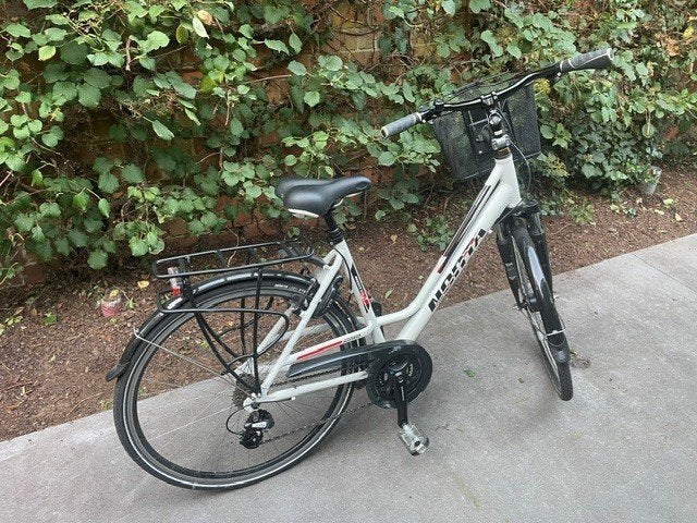Mooie en degelijke Norta damesfiets te koop., Gebruikt, Velgrem, Versnellingen, Ophalen