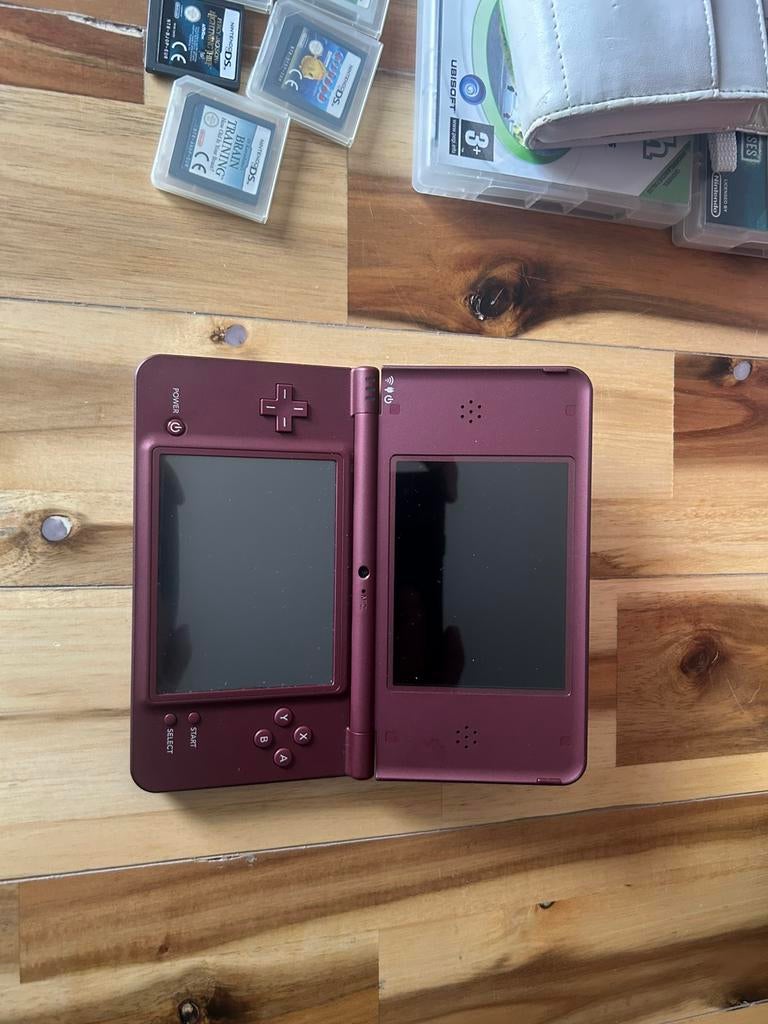 Nintendo Ds xl met 9 spelletjes, Consoles de jeu & Jeux vidéo, Consoles de jeu | Nintendo DS, Dsi XL, Autres couleurs, Comme neuf