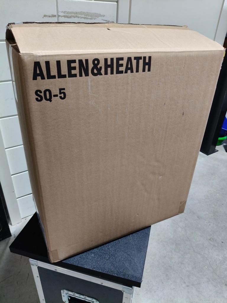 A&H SQ-5 in zeer nette staat icl add-ons, Musique & Instruments, Tables de mixage, Utilisé, 20 canaux ou plus, Entrée micro, Enlèvement