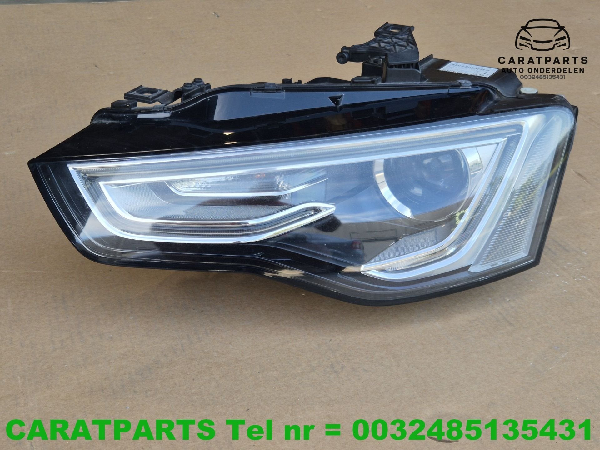 8T0941005C 8T0941043 Audi A5 koplamp a5 XENON LED Face Lift, AUDI AG, Auto-Union-Strasse 1
85045  Ingolstadt, DE, Audi, Utilisé