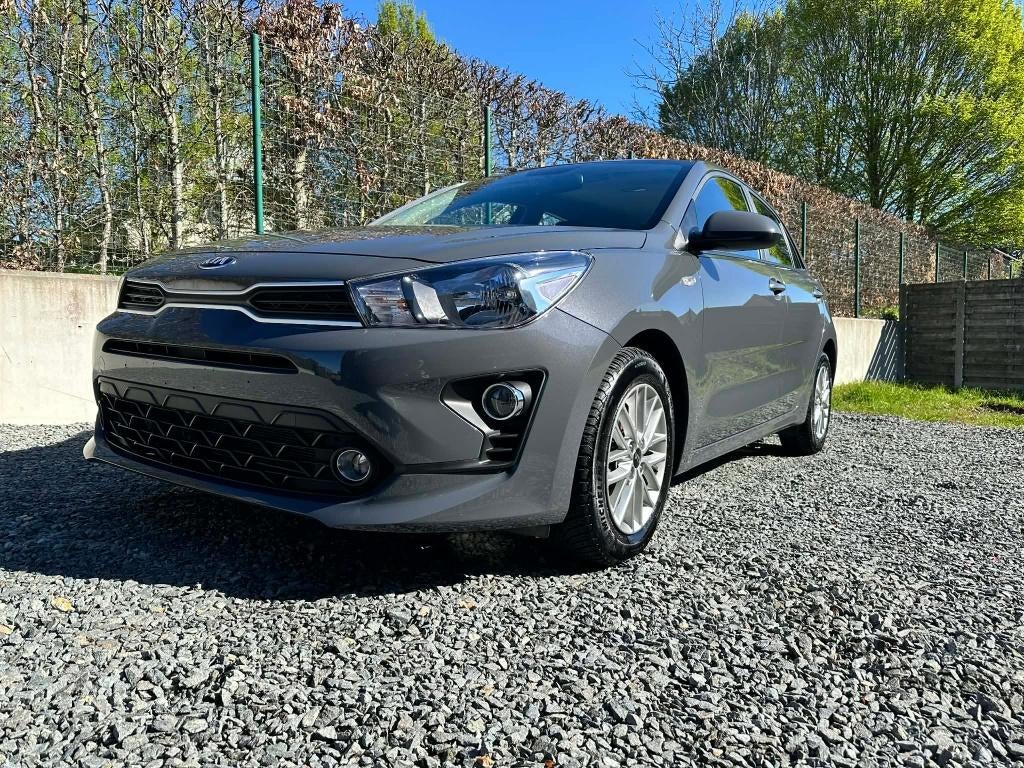 Kia Rio, Auto's, Voorwielaandrijving, Stof, 4 cilinders, Start-stop-systeem