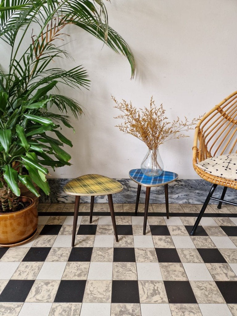 Vintage sixties bijzettafeltjes | plantentafeltjes, Ophalen, Gebruikt, Vintage sixties