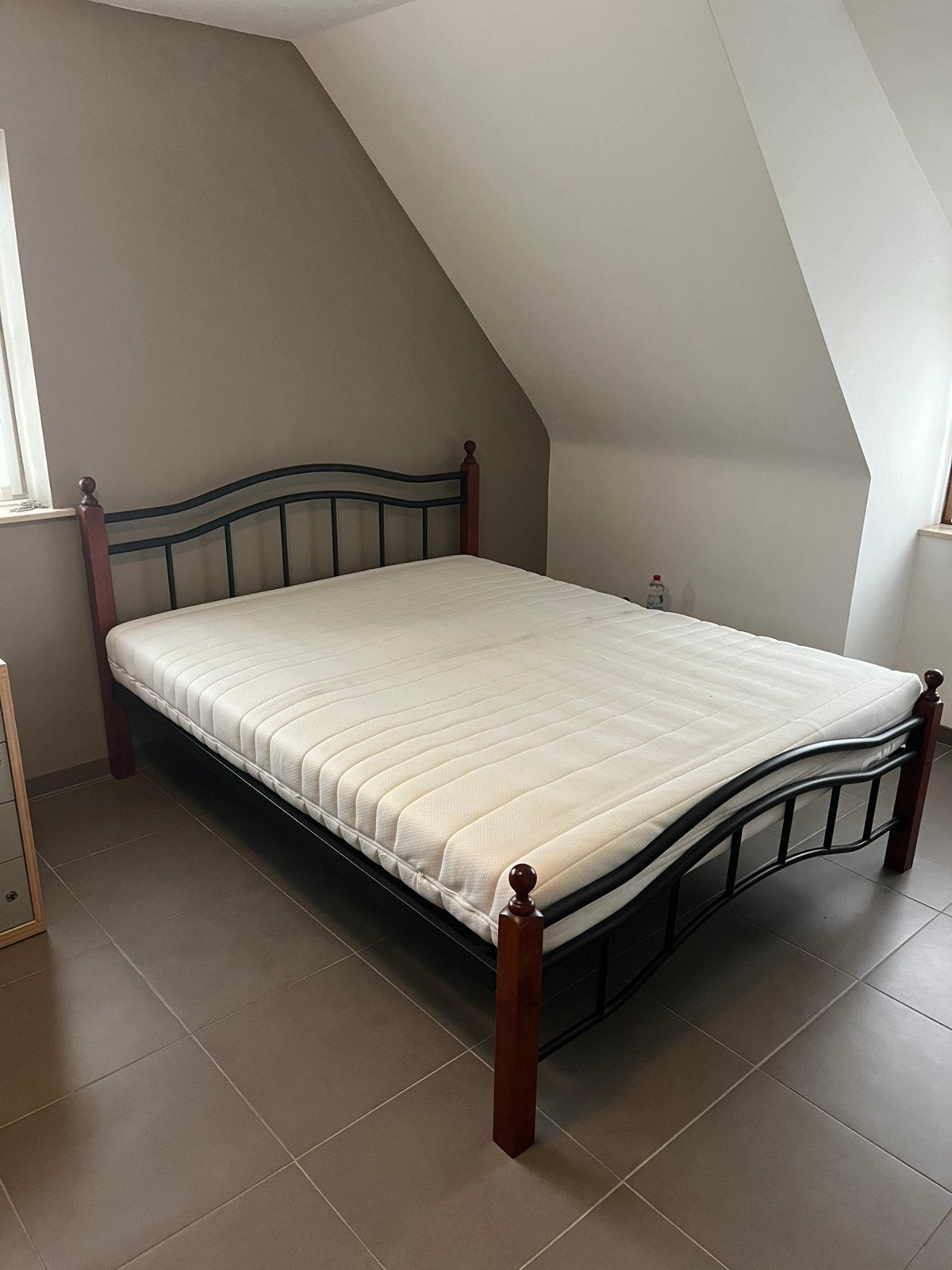 2 persoonsbed te koop, Huis en Inrichting, Ophalen, Zo goed als nieuw
