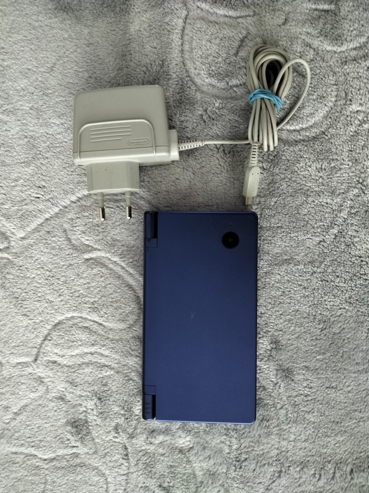 Blauwe Nintendo DSi-console + oplader + hoesje +  4 game, Games en Spelcomputers, Ophalen, Gebruikt, Blauw, Dsi
