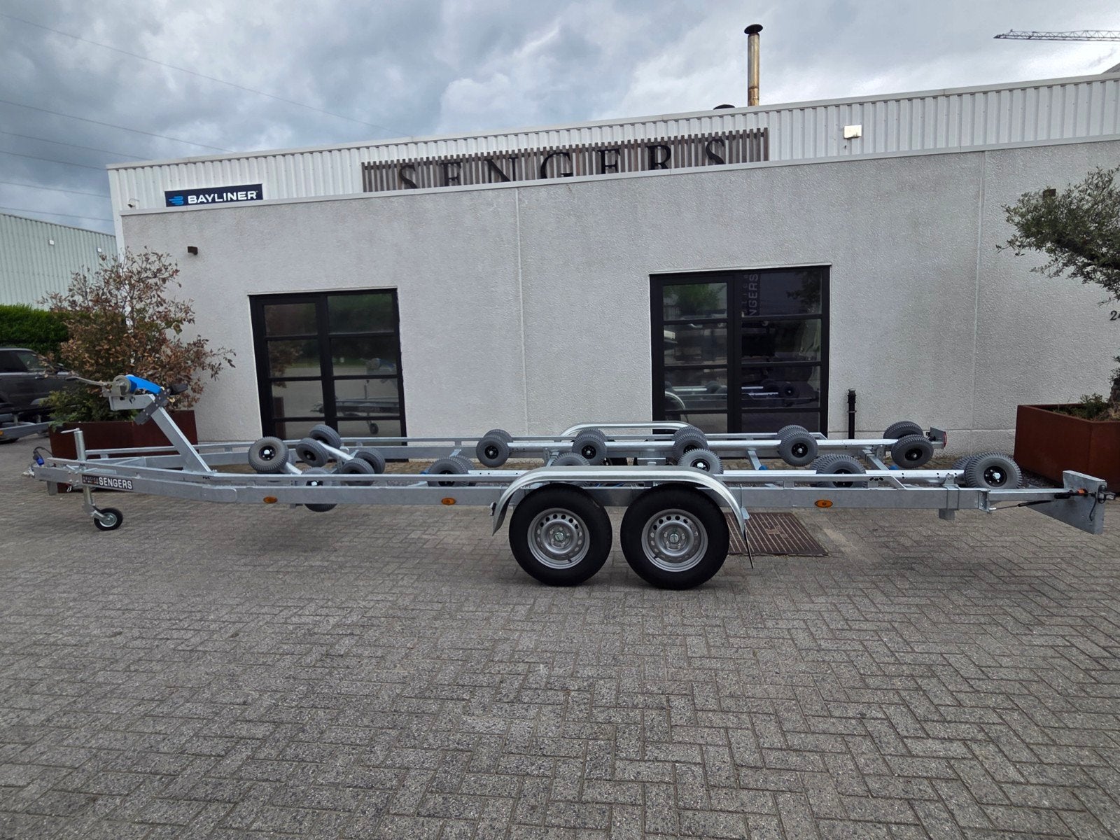 Boottrailer VL2700 DELUXE - Softrolls / gyro - lengte 8.20, Ophalen