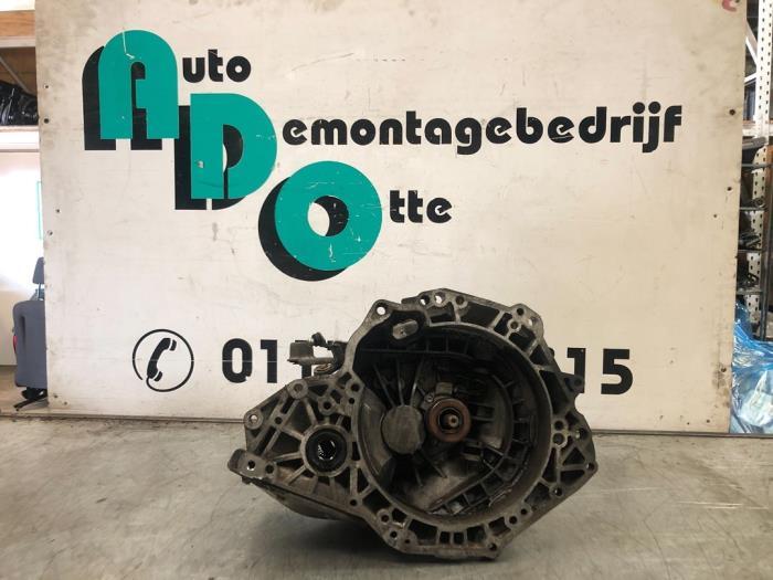 Boîte de vitesse d'un Opel Corsa (Corsa D 07-), Autos : Pièces & Accessoires, -, Opel, 3 mois de garantie, Utilisé
