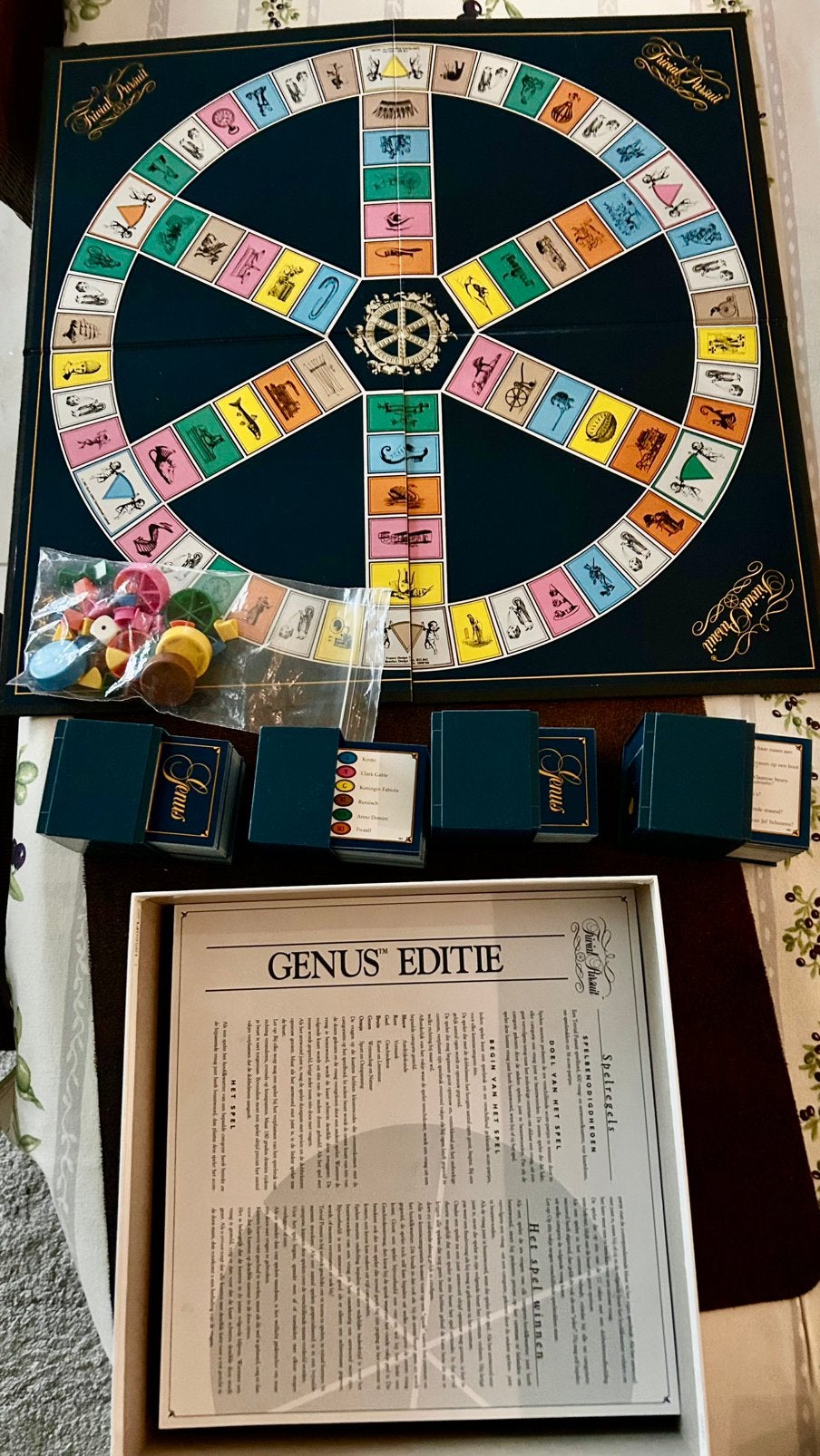 Édition belge Vintage Trivial Pursuit Genus — complète, Hobby & Loisirs créatifs, Enlèvement ou Envoi, Comme neuf