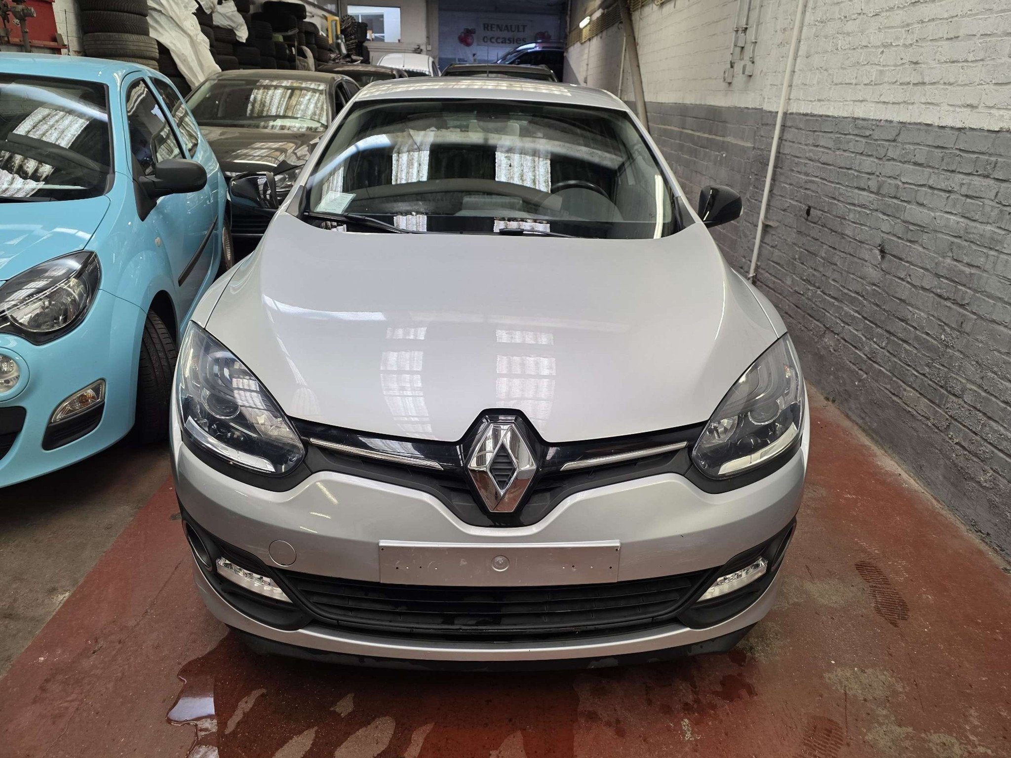 Renault Mégane Megane 1.2 TCe Energy Limited (bj 2015), Euro 5, Stof, Gebruikt, 4 cilinders