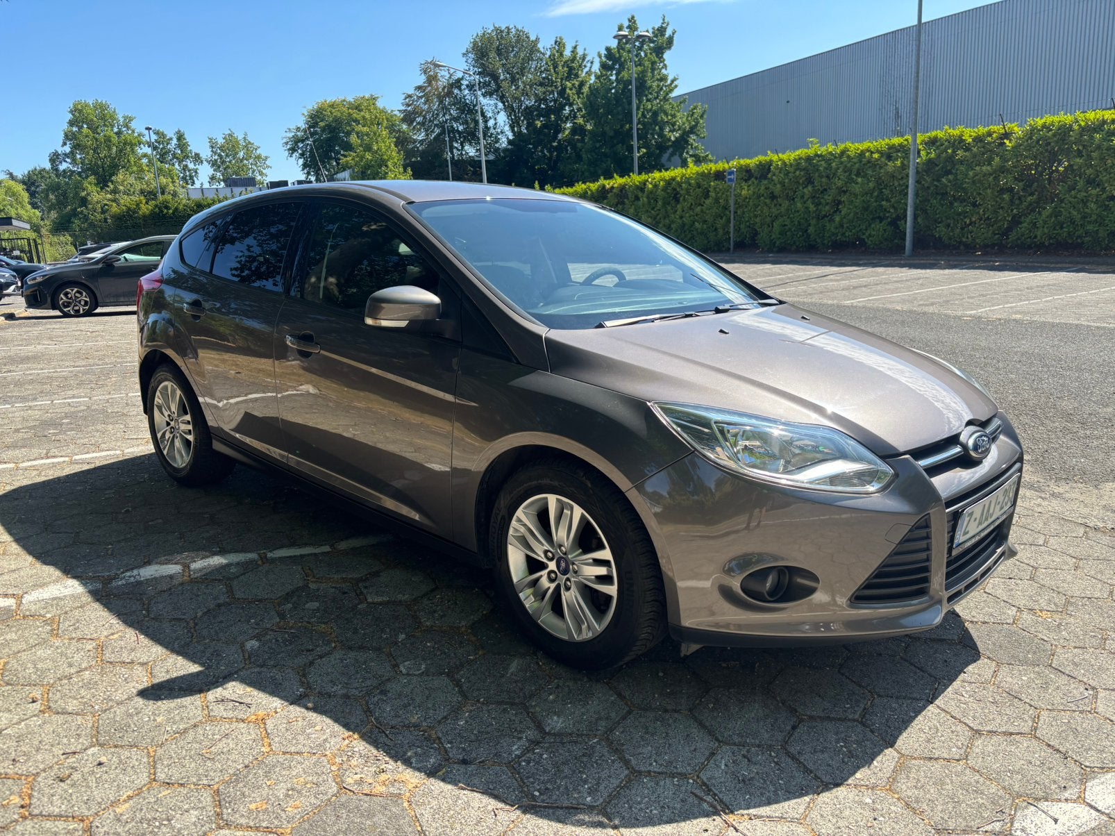 Ford Focus benzine in prachtige staat met keuring ,garantie., Auto's, Euro 5, Stof, Zwart, 1600 cc